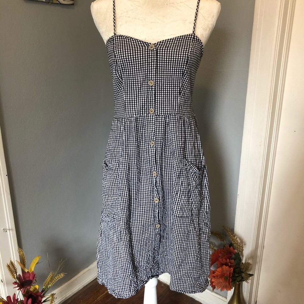 Potter’s Pot ginghams black dress with pockets